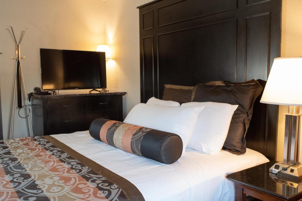 Hotel Chataura Dearborn Eksteriør billede