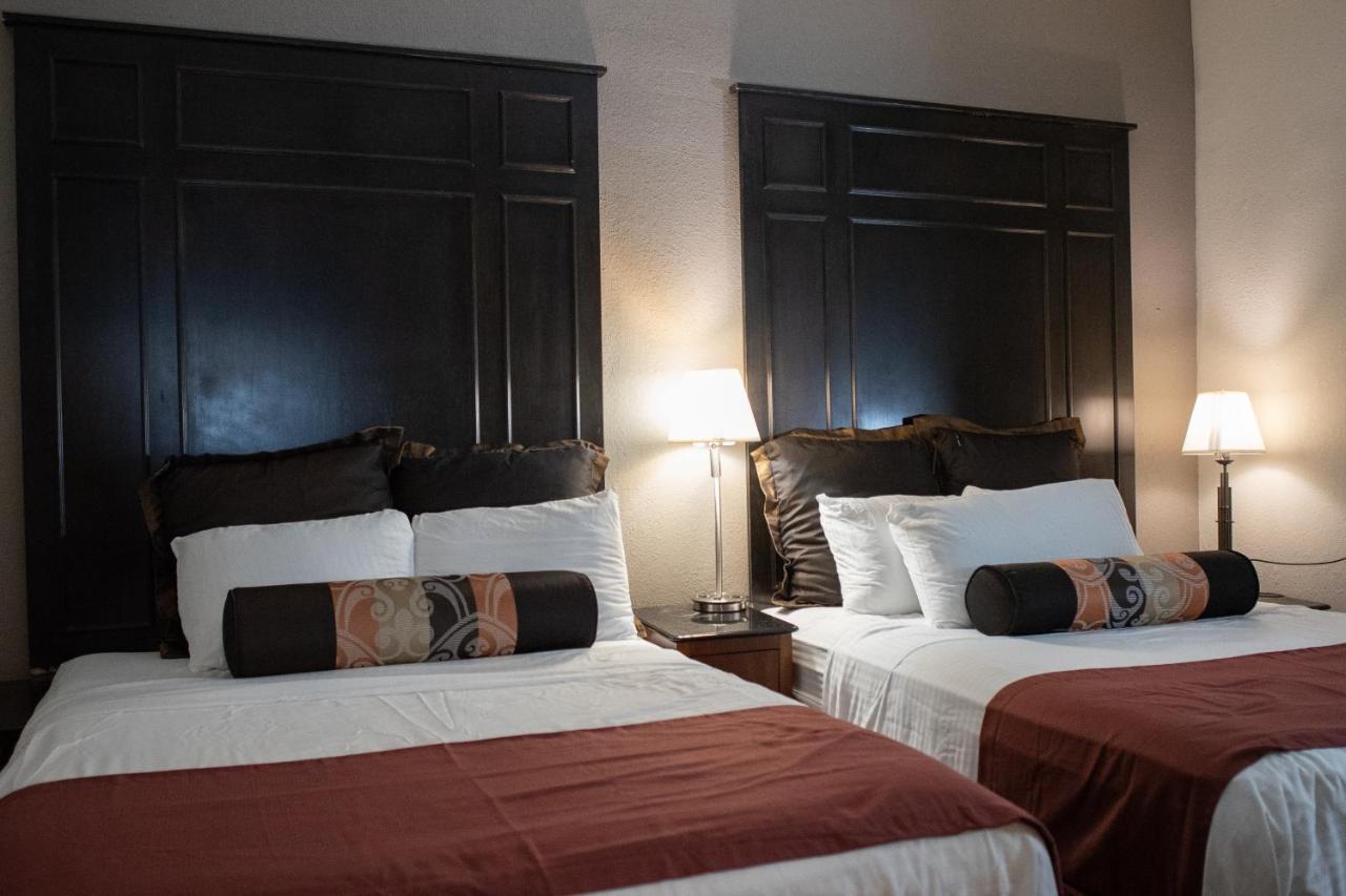 Hotel Chataura Dearborn Eksteriør billede