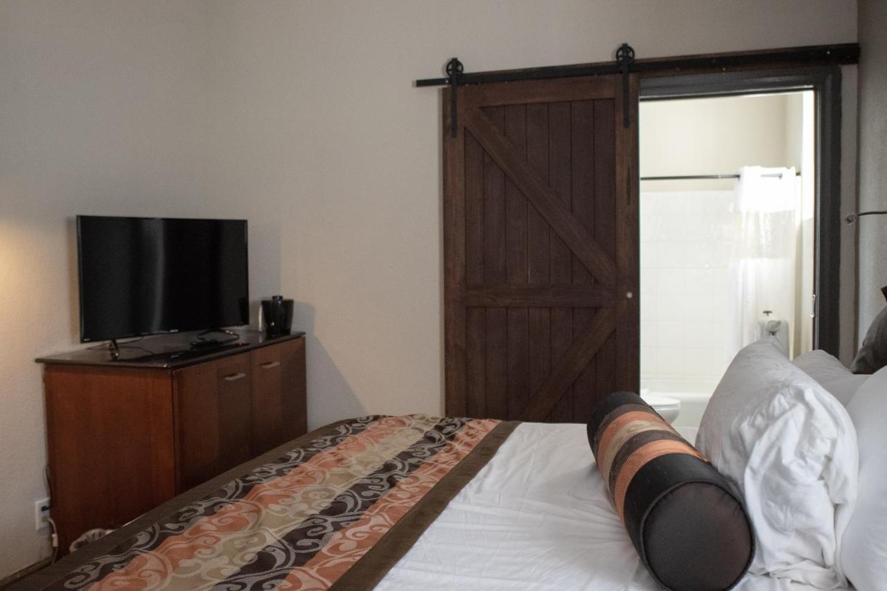 Hotel Chataura Dearborn Eksteriør billede