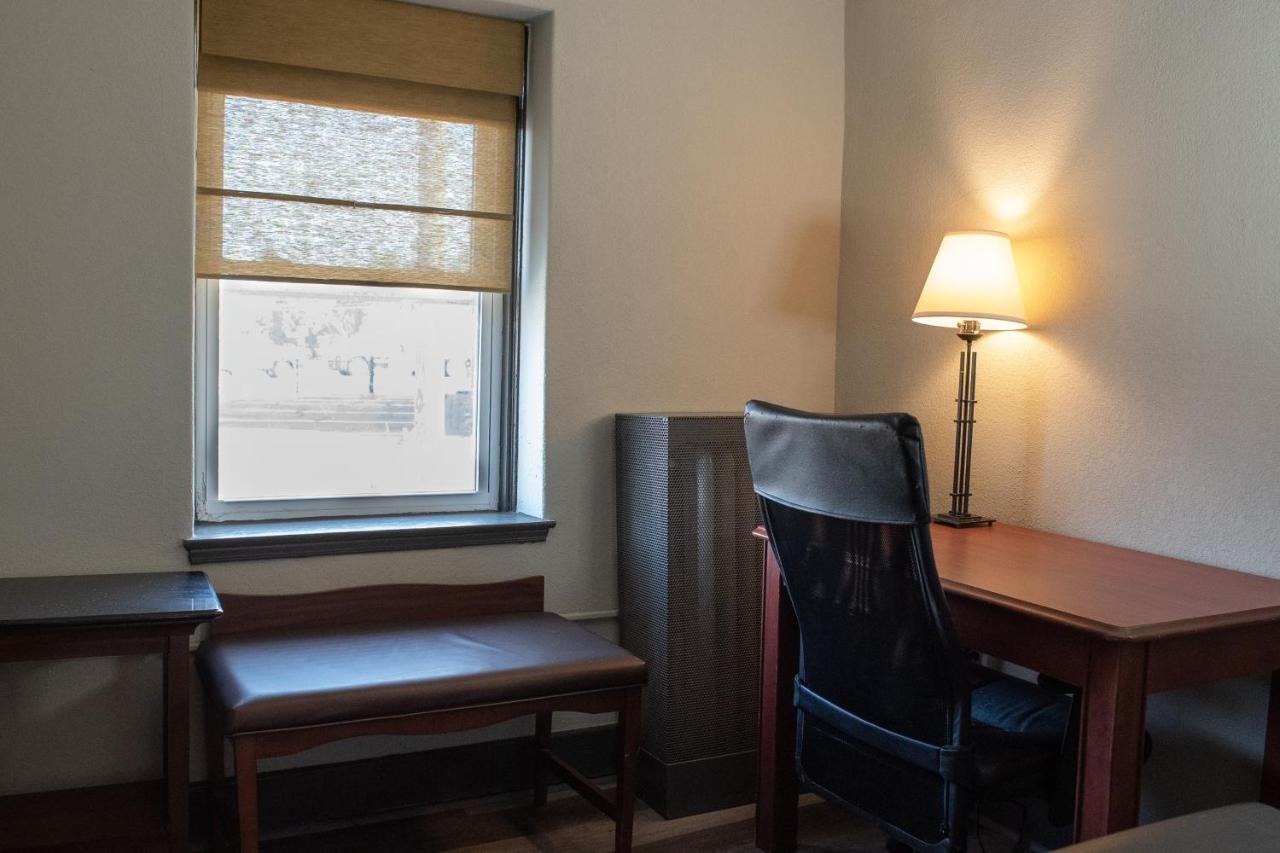 Hotel Chataura Dearborn Eksteriør billede