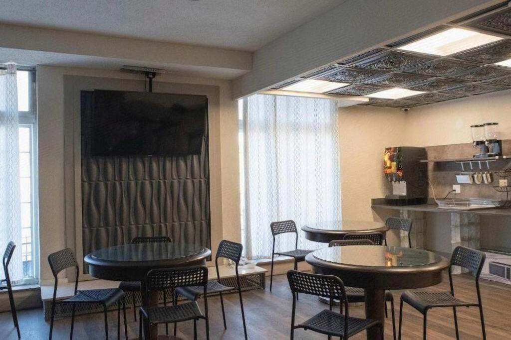 Hotel Chataura Dearborn Eksteriør billede
